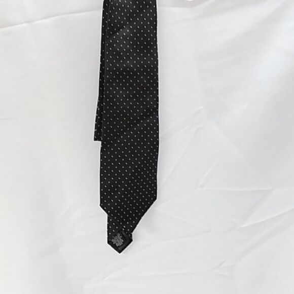 Silk tie  - Picture 1 of 2